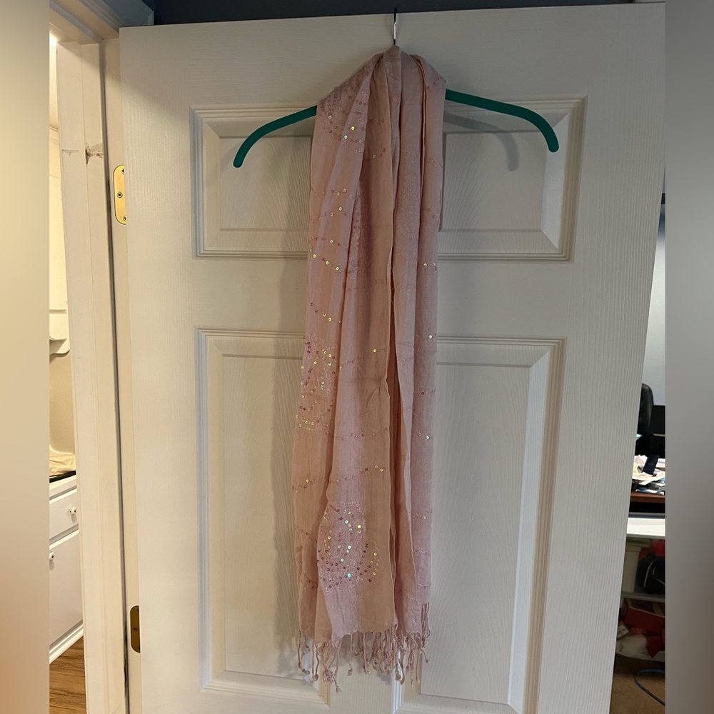 Tie Rack London pale pink scarf.